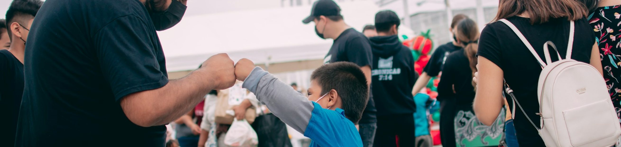 claudia-raya-liJGb5bsVQU-unsplash